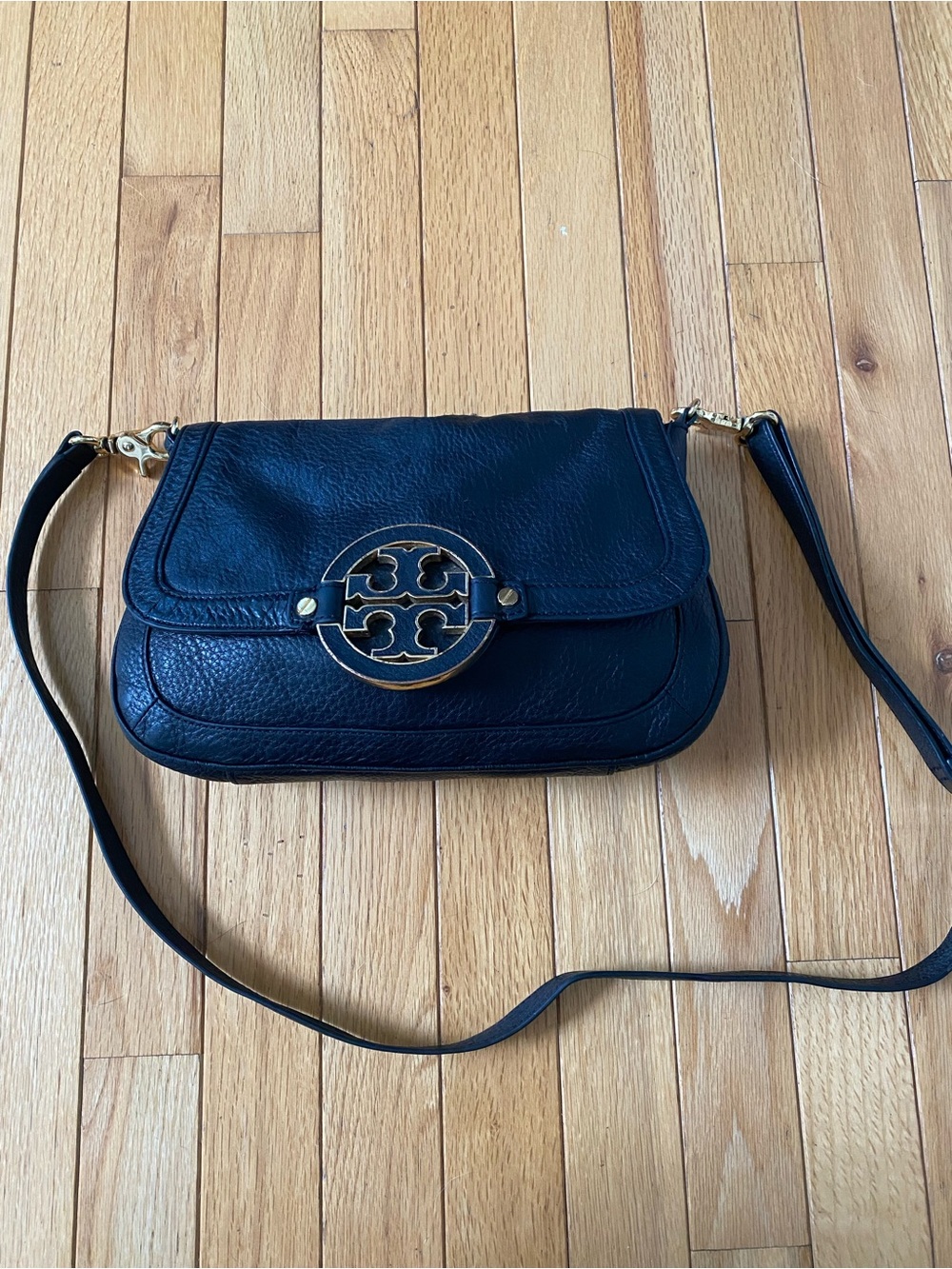Tory Burch Amanda Crossbody Bag